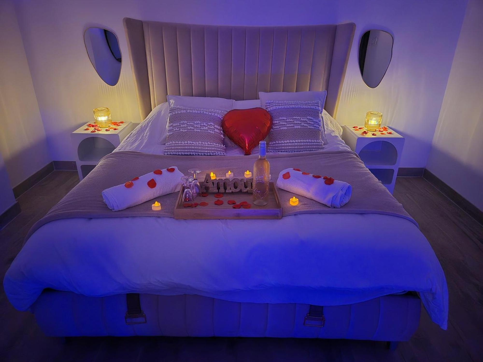 Love Room - Cocon Room - Toulon - Ольюль Екстер'єр фото