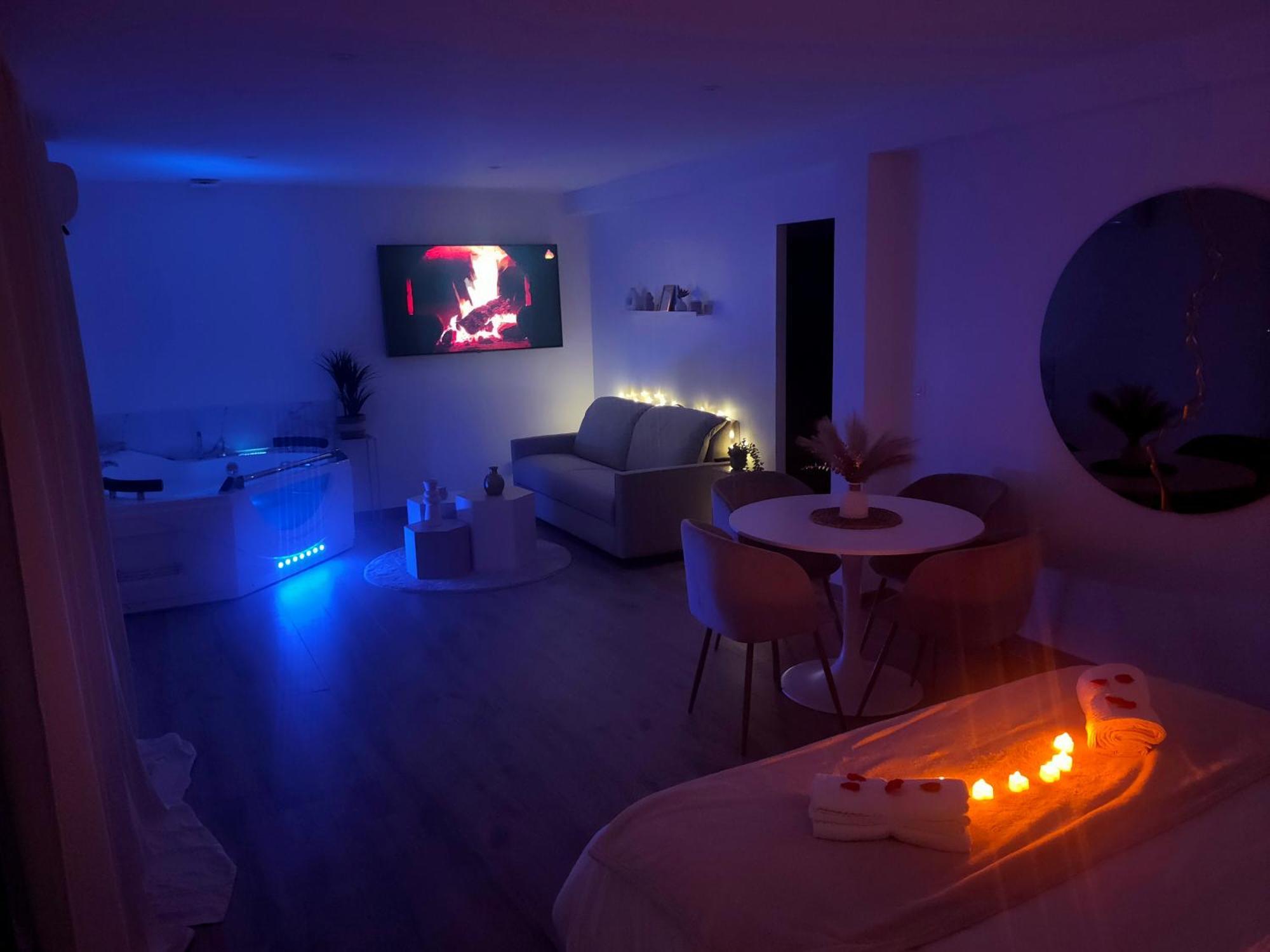 Love Room - Cocon Room - Toulon - Ольюль Екстер'єр фото